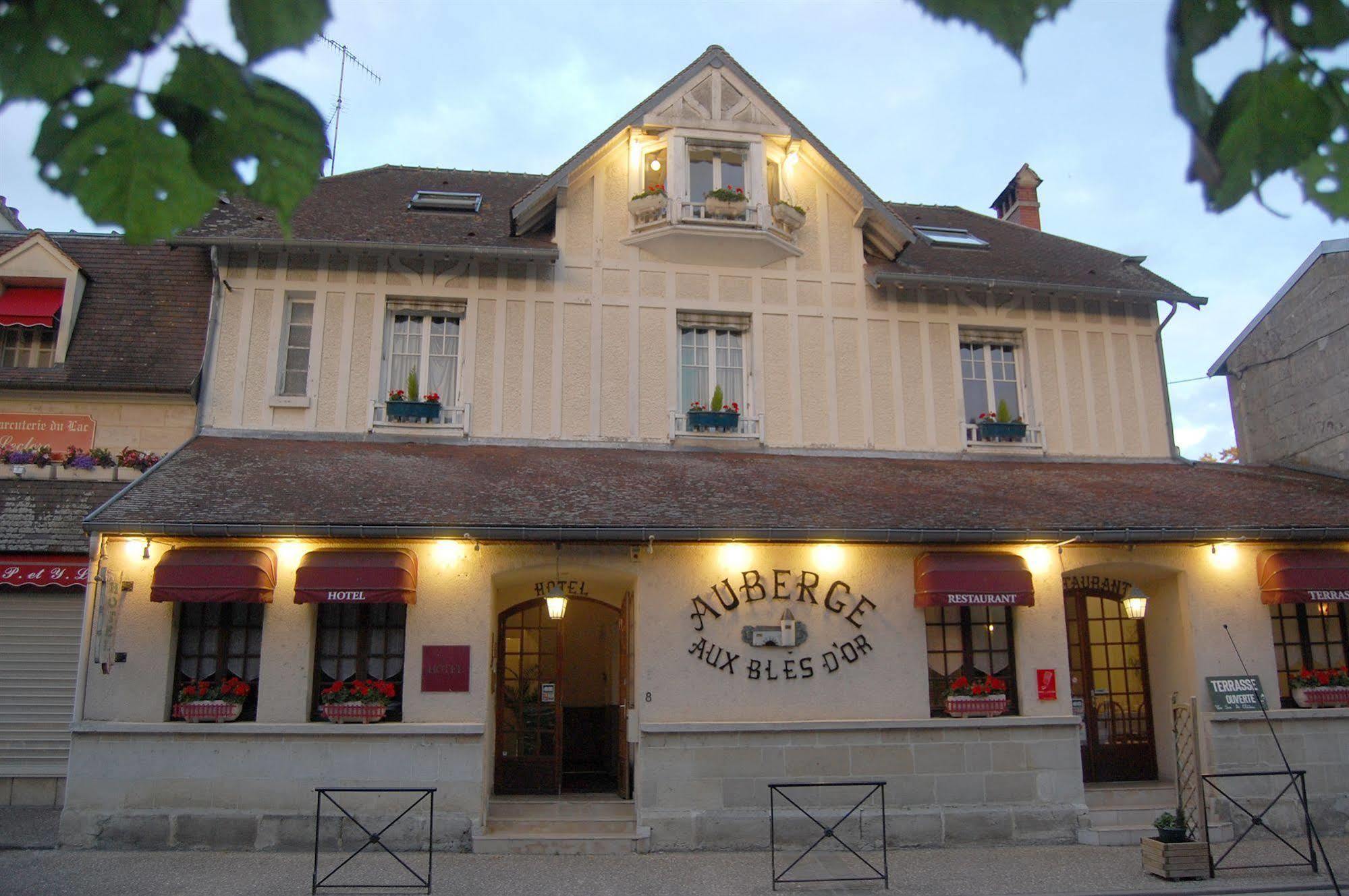 皮埃尔丰 Aux Bles D'Or酒店 外观 照片